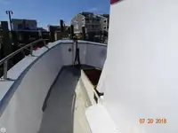 Kuteris pārdod