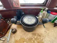 Trallers pārdod