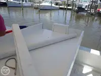 Trallers pārdod