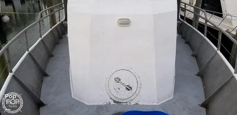 Trallers pārdod