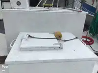 Trallers pārdod