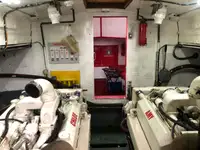 Pilotkuģis pārdod