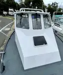 Niršanas atbalsta kuģis pārdod