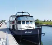 Glābšanas laiva pārdošanā