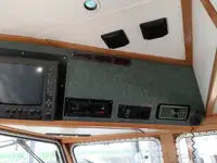 Trallers pārdod