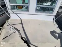 Trallers pārdod