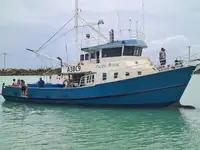 Trallers pārdod