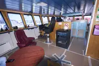 Trallers pārdod