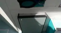 Apkalpes kuģis pārdod