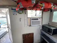 Trallers pārdod