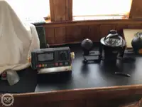 Trallers pārdod