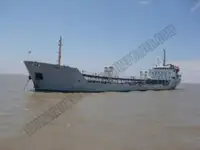 Naftas / Ķīmisko vielu tankkuģis pārdod