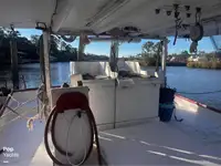 Trallers pārdod