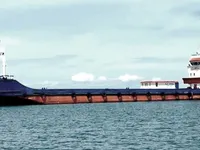 Desanta kuģis, tankkuģis pārdod