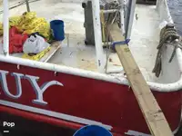 Trallers pārdod