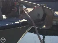 Trallers pārdod
