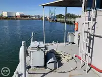 Desanta kuģis, tankkuģis pārdod
