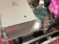 Trallers pārdod