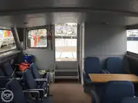 Apkalpes kuģis pārdod