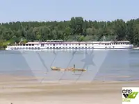 Kruīza kuģis pārdod