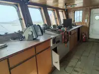 Naftas / Ķīmisko vielu tankkuģis pārdod