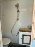 Trallers pārdod