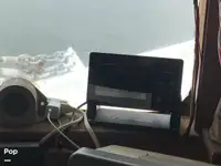 Trallers pārdod