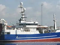 Trallers pārdod