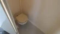Trallers pārdod