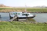 Pasažieru kuģis pārdod