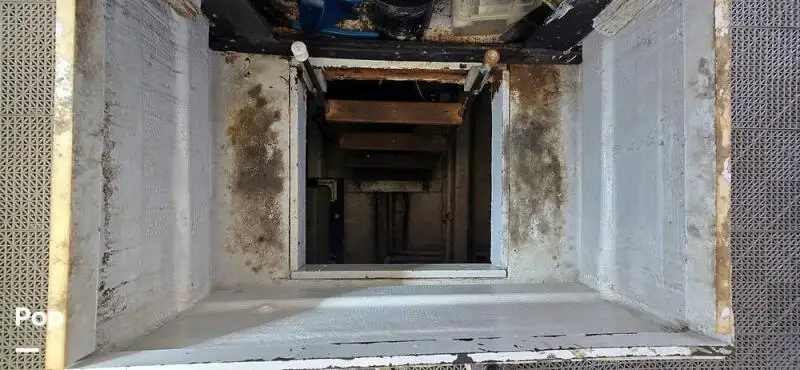 Niršanas atbalsta kuģis pārdod