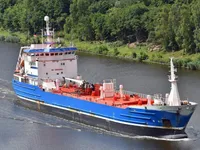 Naftas / Ķīmisko vielu tankkuģis pārdod