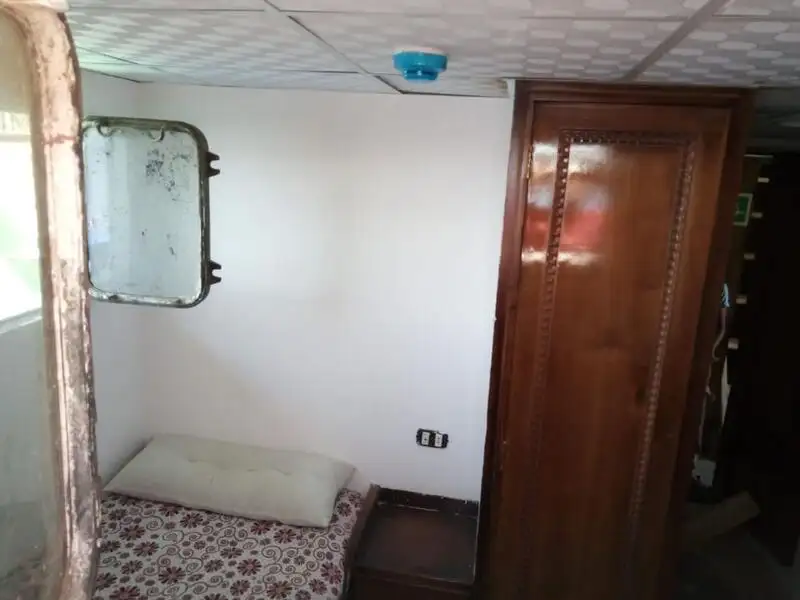 Apgādes kuģis pārdod