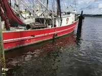 Trallers pārdod