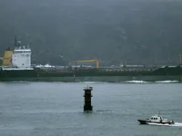 Naftas / Ķīmisko vielu tankkuģis pārdod
