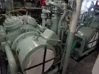 Garā līnija zvejas kuģis pārdod