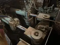 Trallers pārdod