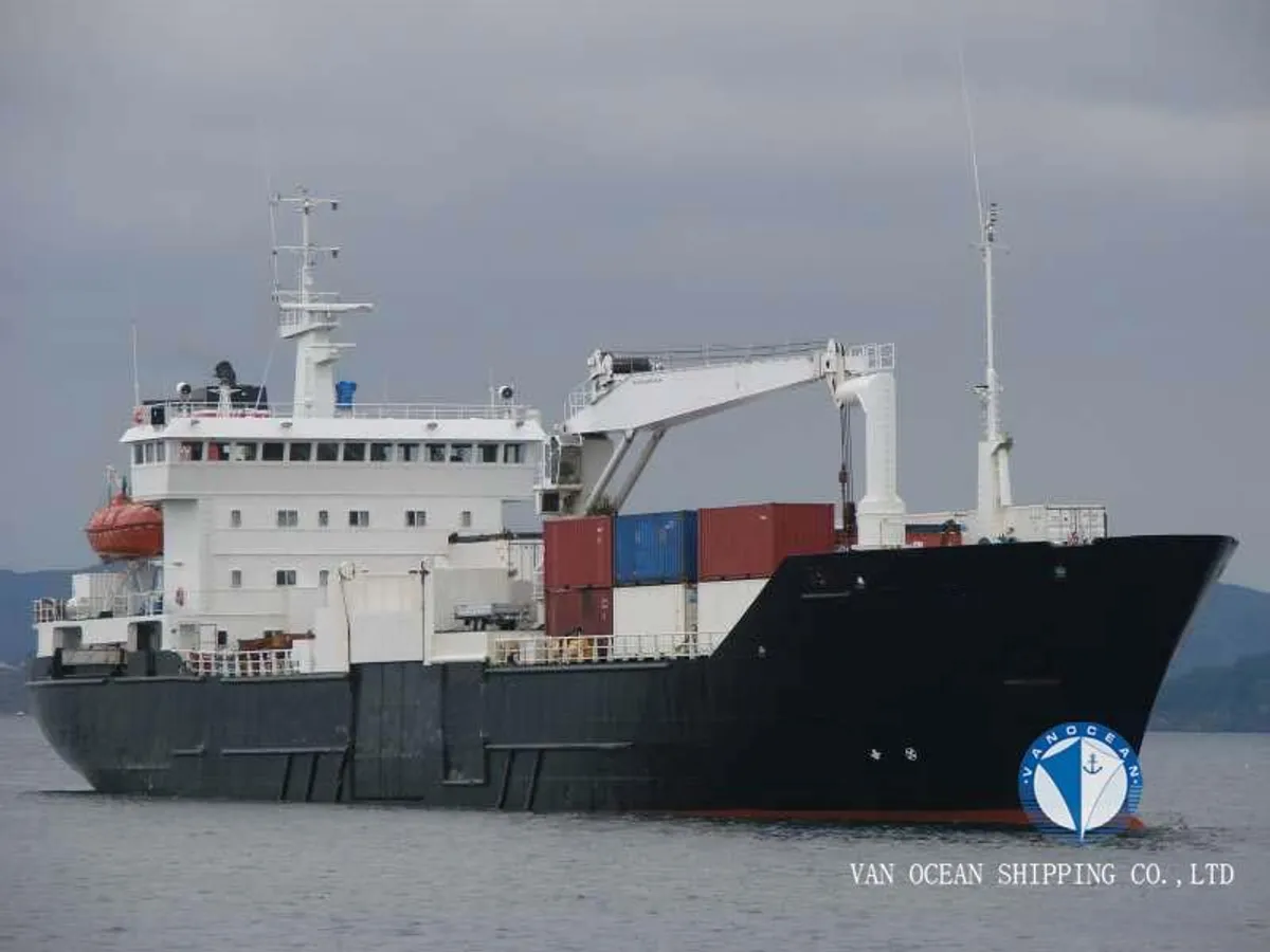 Reefer kuģis pārdod