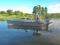 Desanta kuģis, tankkuģis pārdod