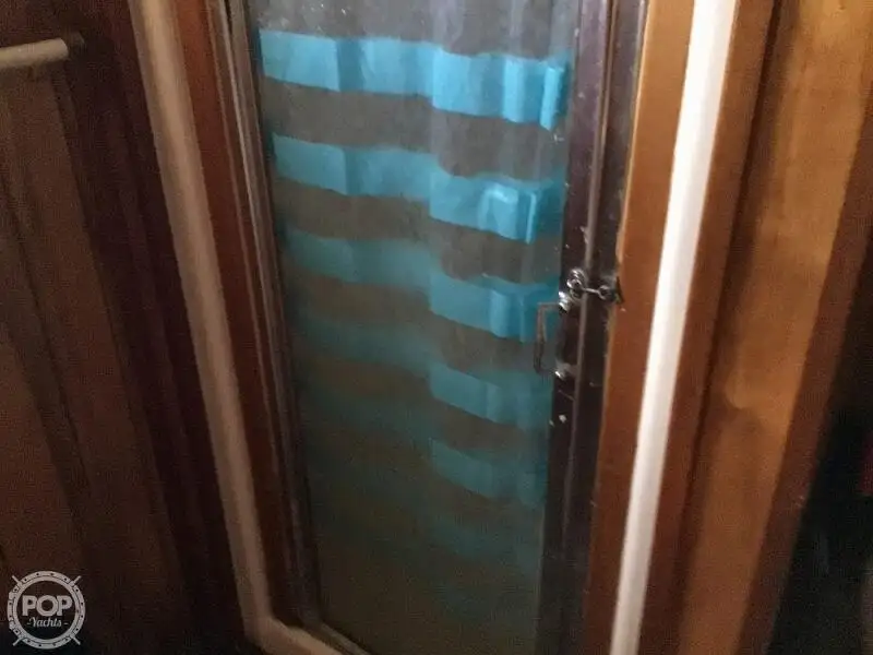 Trallers pārdod