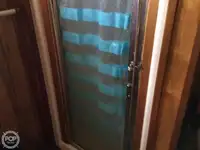 Trallers pārdod
