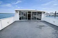 Pasažieru kuģis pārdod