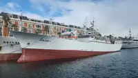 Trallers pārdod
