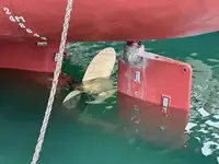 Trallers pārdod