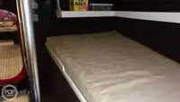 Niršanas atbalsta kuģis pārdod