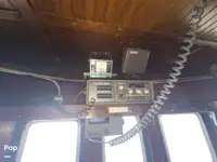 Trallers pārdod