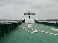 Desanta kuģis, tankkuģis pārdod