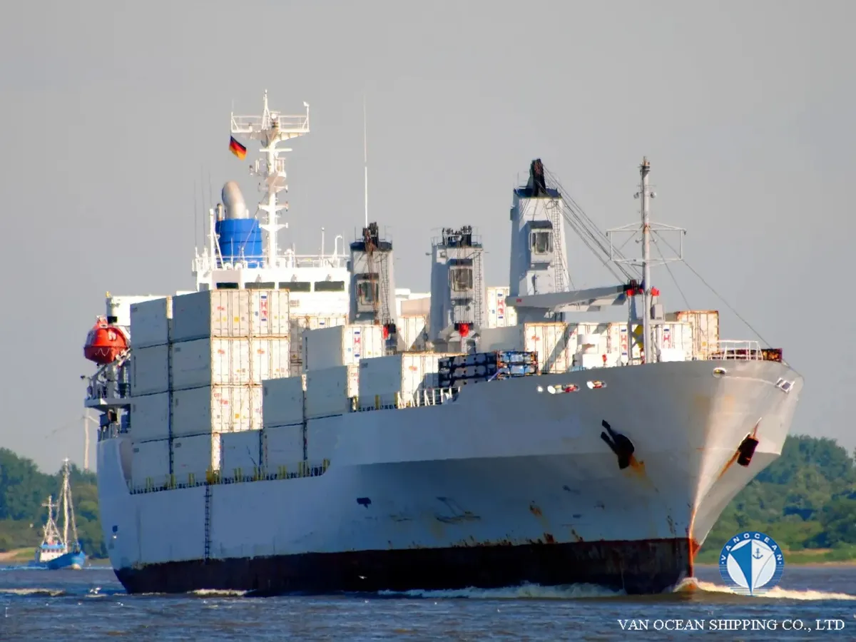 Reefer kuģis pārdod