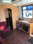 Trallers pārdod