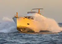 Trallers pārdod